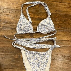 Hollister Swim Bikini (M top/ L bottom)
